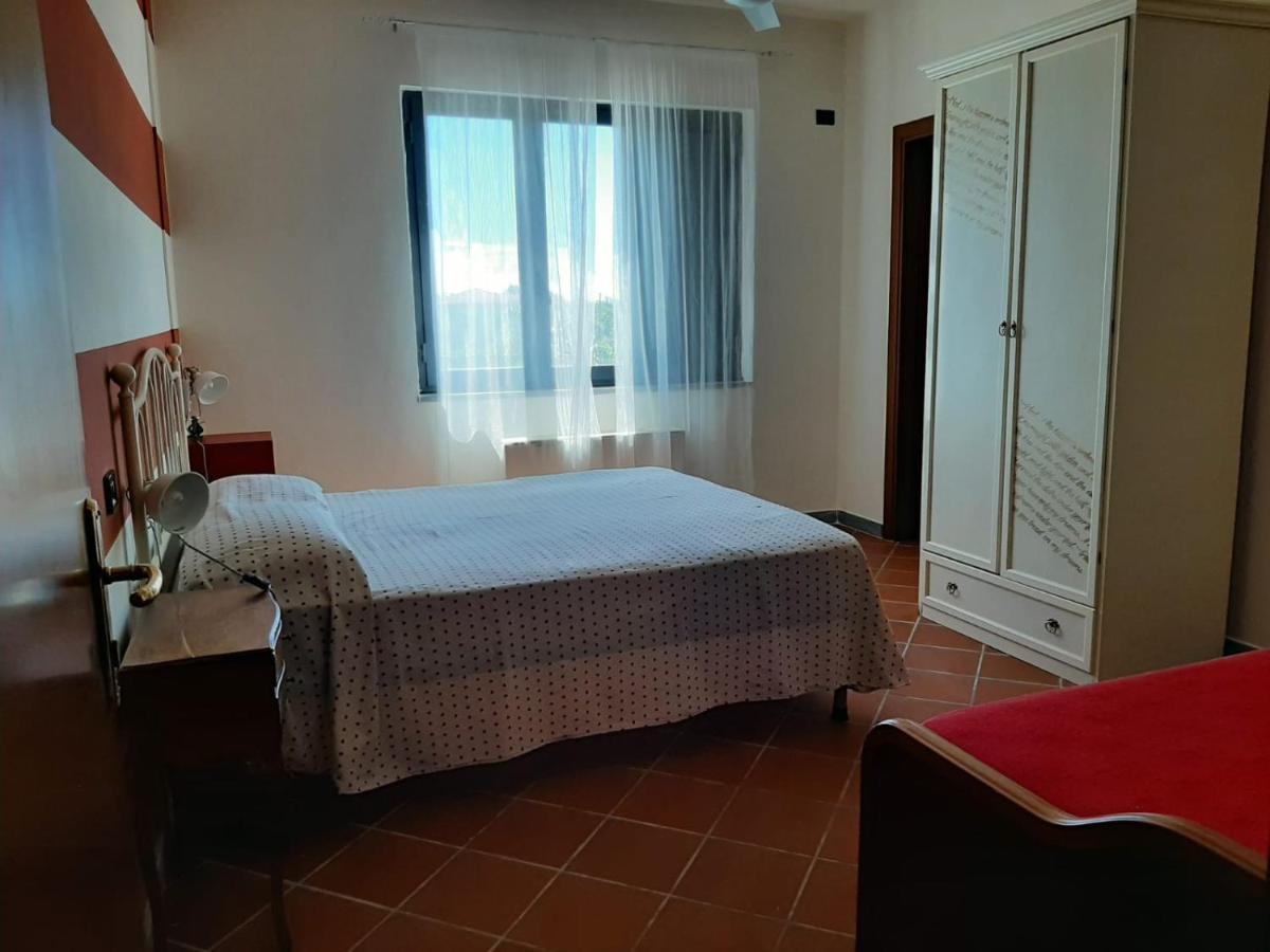 Agriturismo Calendiluna Luni Ngoại thất bức ảnh