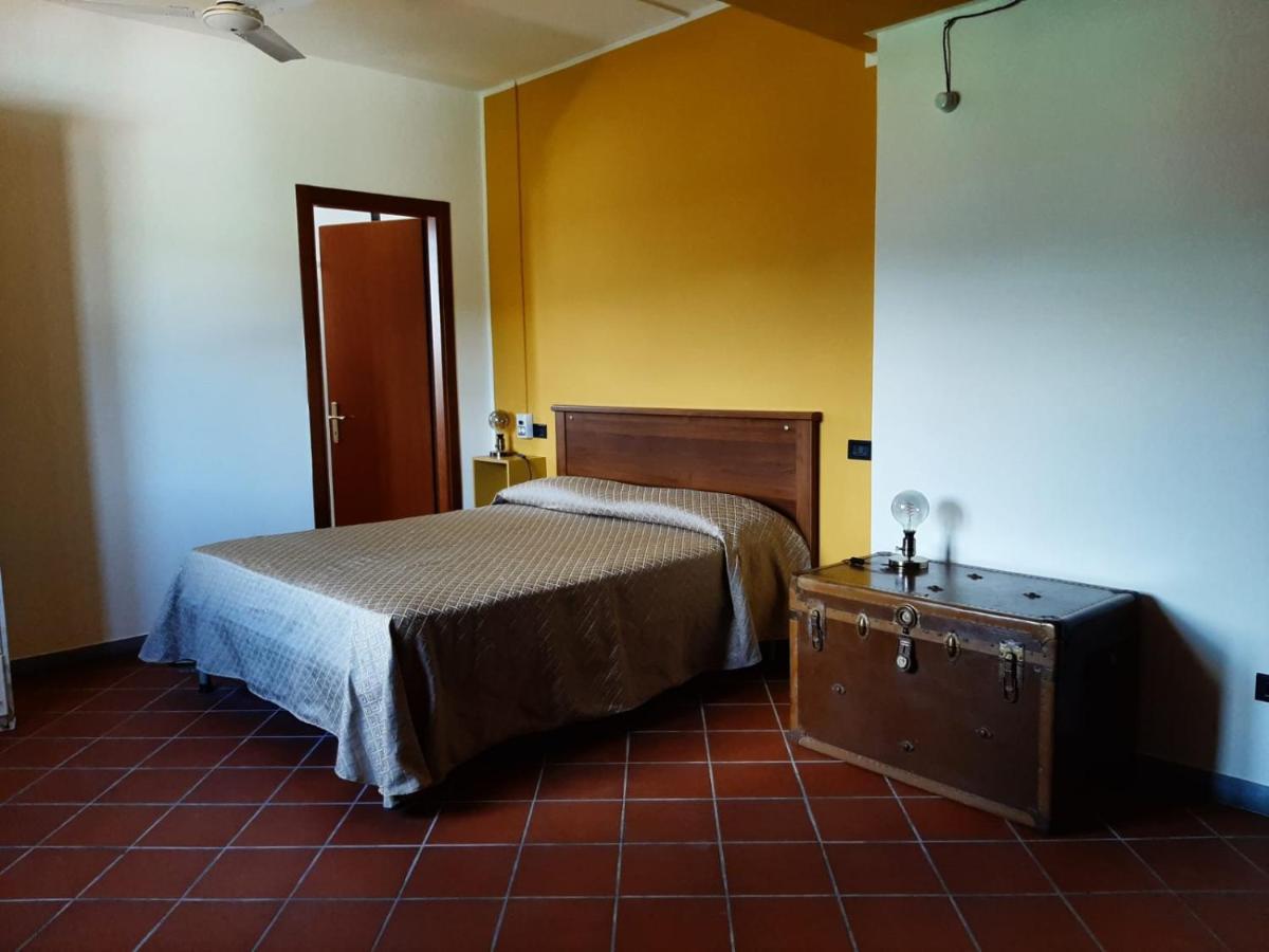 Agriturismo Calendiluna Luni Ngoại thất bức ảnh